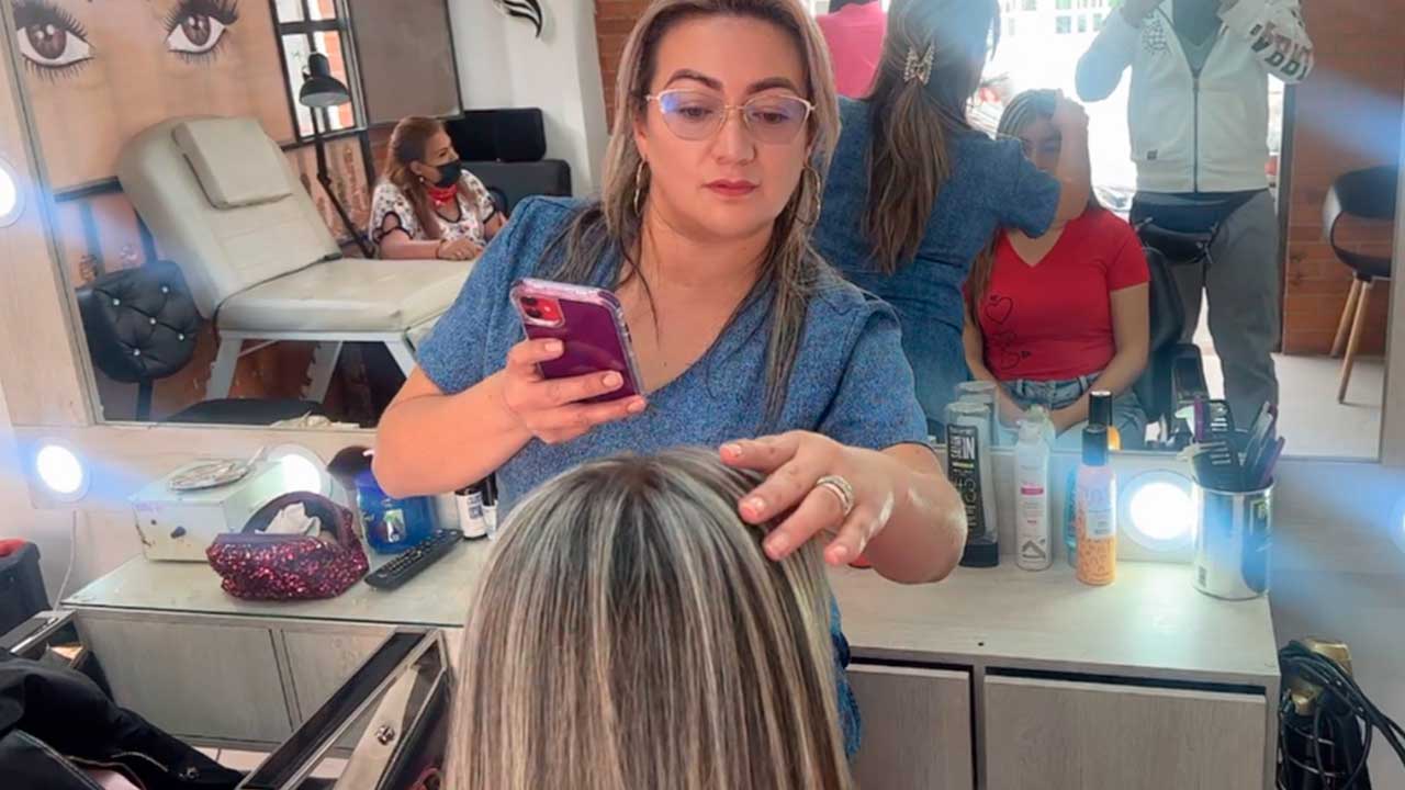 ¿Dónde Tinturarse el Cabello en Mosquera, Cundinamarca?